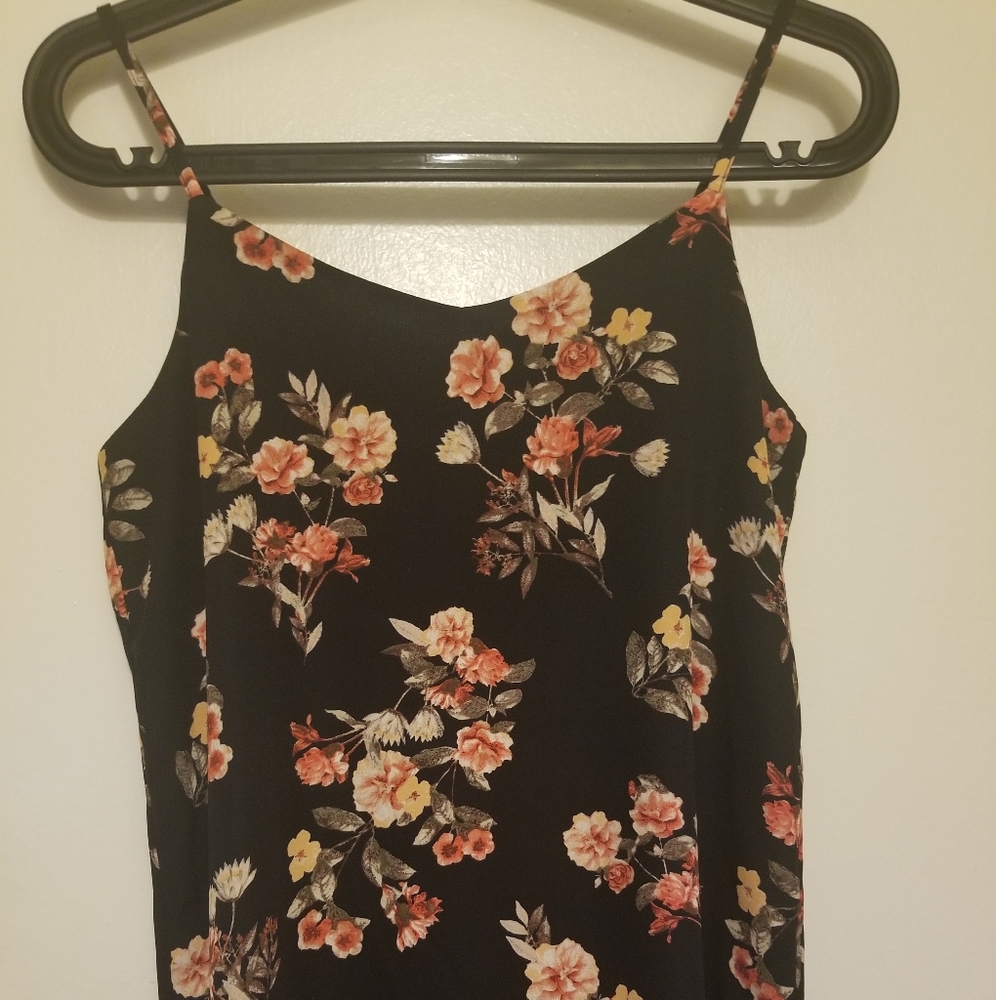 Floral tank sz xsmall